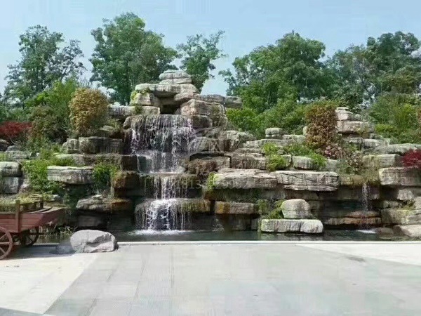 音樂噴泉公司，北京噴泉公司，噴泉設(shè)計公司，音樂噴泉廠家，噴泉施工廠家，噴泉設(shè)備生產(chǎn)廠家，保定噴泉公司，音樂噴泉廠，音樂噴泉，仿木欄桿，仿木欄桿廠家，水泥欄桿廠家，混凝土仿木樁，仿木樁廠家，塑石假山，塑石假山公司，水泥假山施工公司